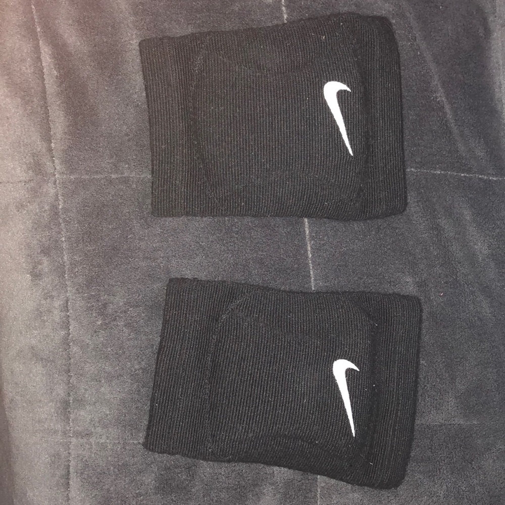 Nike kneepads